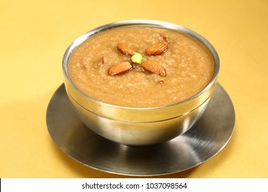 Suji Halwa Or Rava Sheera - Sooji Halwa