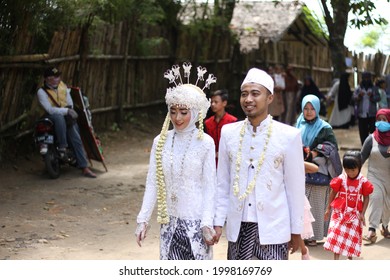 Sukabumi, Jawa Barat, Indonesia, June 27 2021 : Sundanese Traditional Clothes