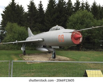 Sukhoi Su7 Fitter-A  Fighter-bomber, Swept Wing, Cold War,  Soviet Aircraft, Hermeskeil Air Museum, Germany, October 2021