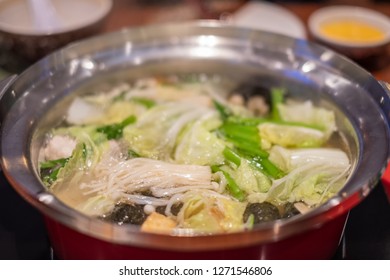 Suki Shabu In Vegetable Soup, A Japanese Nabemono Hotpot Dish Of Thinly Sliced Meat And Vegetables Boiled In Water. 