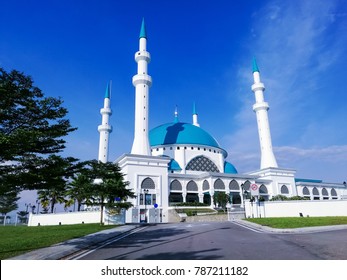Sultan Iskandar Mosque Bandar Dato Onn Stock Photo Edit Now 787211182