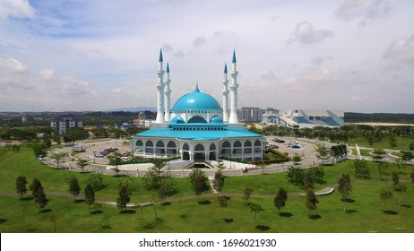 Sultan iskandar masjid