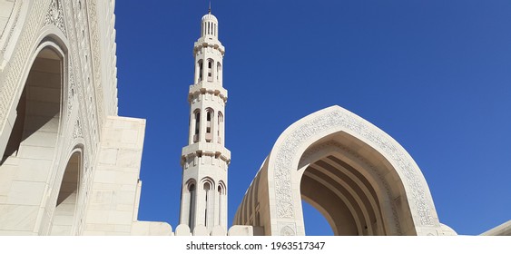 Sultan Qaboos Grand Mosque Oman Muscat