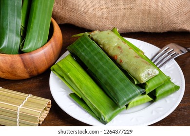 Suman Pinipig With Buko Latik