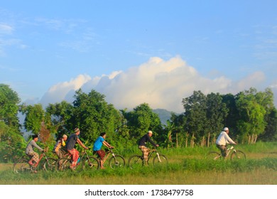 Sumenep May 2020, Bicycle Activists Conduct Morning Activities Along Kampung Street