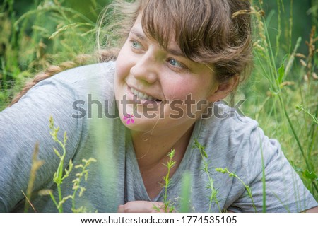 Similar – Foto Bild Portrait von einer jungen Frau im Bambus Dschungel