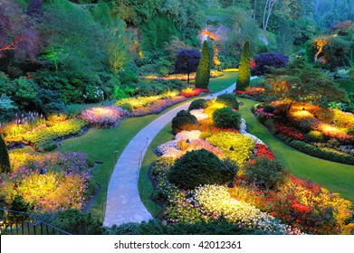 Summer Beautiful Sunken Garden Night Scene Stock Photo 42012361 ...