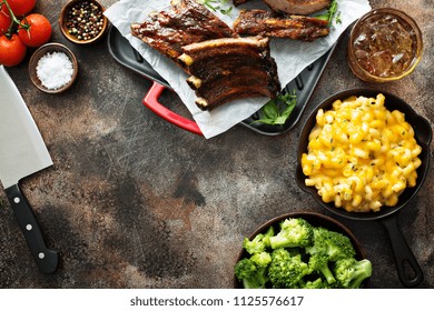 Summer Dinner With Grilled Ribs, Mac And Cheese And Broccoli