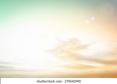 Summer Holiday Concept: Abstract Gradient Blurred Sunlight And Beautiful Horizon Beach Background