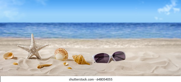 Summer, Holiday, Vacation, Starfish, Seashells, Sunglasses On Seashore - Beach Holiday Background Banner