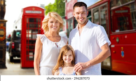 Summer Holidays, Travel, Tourism And People Concept - Happy Family Over London City Street Background