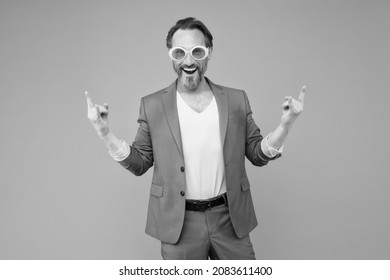 Summer Office Style. Vacation Spirit. Summer Vacation And Fashion. Happy Man In Party Glasses. Office Party. Office Fun. Birthday Party. Cheerful Happy Emotional Mature Man. Smiling Hipster