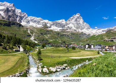 286 Cervinia Town Images, Stock Photos & Vectors | Shutterstock