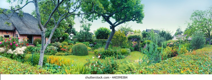 Summer Panorama Of  Dutch House And Garden , Giethoorn