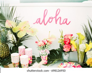 Summer Party Table Decor