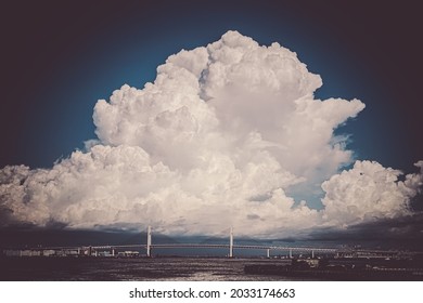 Summer sending cloud and Yokohama Baybridge