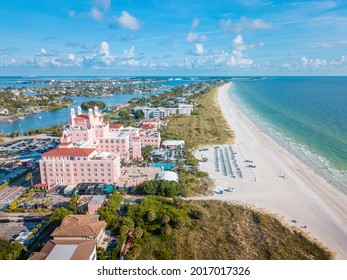 Summer Vacations. St. Pete Beach Florida. Ocean Beach, Hotels And Resorts In US. Blue-turquoise Color Of Salt Water. American Coast Or Shore Line In Gulf Of Mexico. St Petersburg Clearwater Florida.