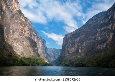 The Sump Canyon is the most spectacular part of the Sumidero Canyon where the waters of Grijalva River are deepest and the canyon walls reach up to 1,000 meters high-located  in Chiapas, south Mexico
