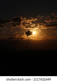 Sun behind clouds during sunset in Costa Rica