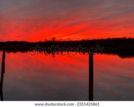From sun up to sun down the sky is a masterpiece of artistic colors and images. All Sunup II Sundown photos featured were taken via my beautiful view from my home overlooking a NJ waterway,