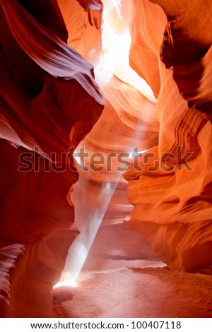 Sun ray insie a cave at the Grand Canyon