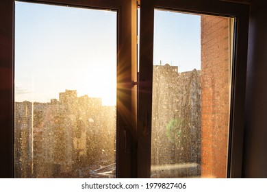 窓ガラス 光 の画像 写真素材 ベクター画像 Shutterstock