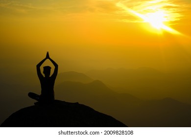 Sun Rise With Yoga Lotus Pose Meditation 