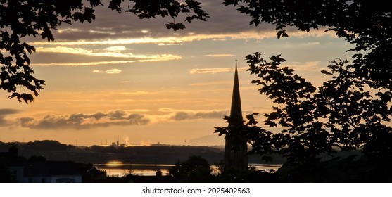 Sun Rises Over The River Foyle Derry 