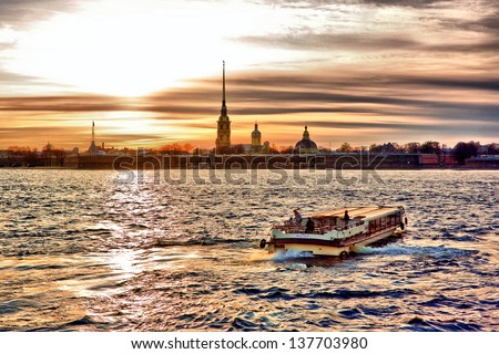 Sun set at Saint-Petersburg, Peter and Paul fortress