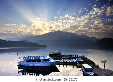 Sun_moon Lake In TAIWAN