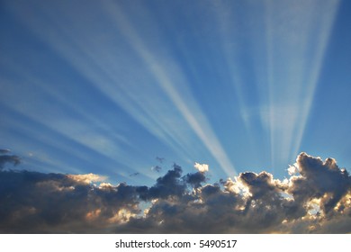 35,850 Sun rays through clouds Images, Stock Photos & Vectors ...