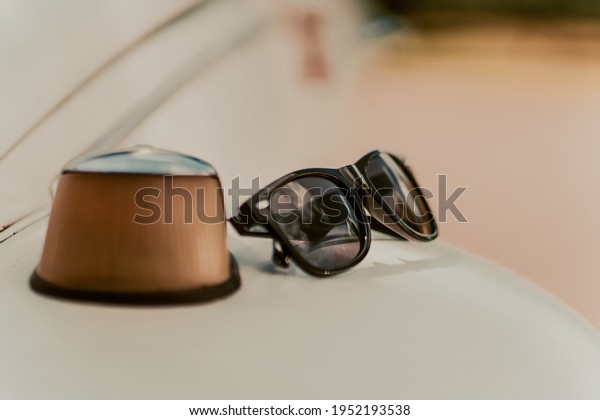 Sunglasses in the  white\
beetle