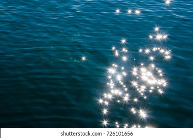 Sunlight Twinkling Reflecting Off Lake Water Stock Photo 726101656 ...