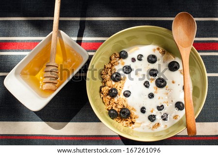 sunlit cereal brakfast