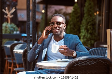 21,431 Black man coffee shop Images, Stock Photos & Vectors | Shutterstock