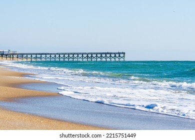 Sunny day at Wrightsville Beach, North Carolina.