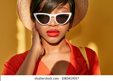 black women in hats