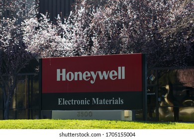 Sunnyvale, CA, USA - Feb 26, 2020: The Front Sign At Honeywell Electronic Materials Sunnyvale Campus In The Silicon Valley, California.