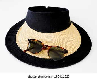 sunprotection objects sunglasses and hat