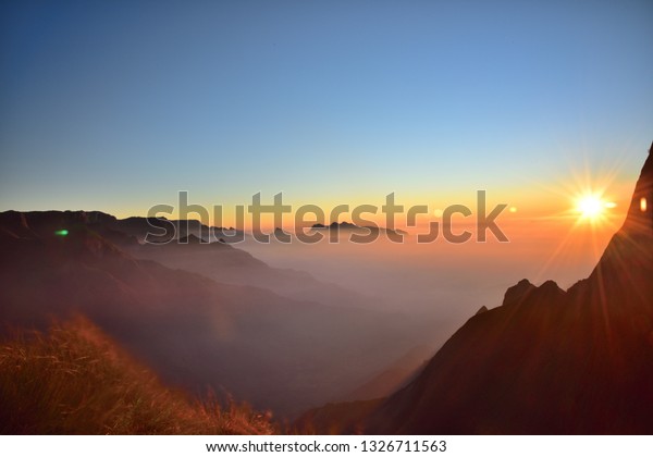 Sunrise Kolukkumalai Hills Tamil Nadu View Stock Photo 1326711563