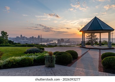 Sunrise Over Cincinnati From Devou Park