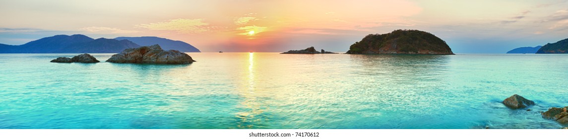 Восход над морем. Кон Дао. Вьетнам
