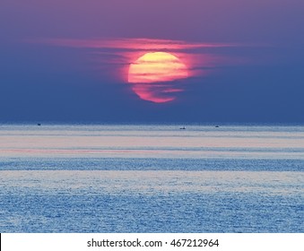 1,816,533 Sunset red Images, Stock Photos & Vectors | Shutterstock