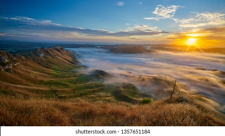 Sunrise Te Mata Peak Havelock North Stock Photo (edit Now) 1357651184