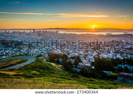 Sunrise view from Twin Peaks, in San Francisco, California.