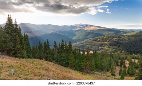 Sunrise viewed from Quandary Peak, Colorado - Shutterstock ID 2203898437