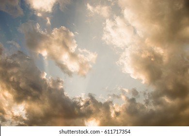 Sunset Above The Evening Cloud,golden Cloud