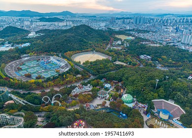 Sunset Aerial View Of Eworld Amusement Park In Daegu, Republic Of Korea