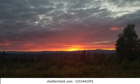 sunset alaskan mountaintop