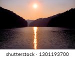 Sunset, Buckhorn Lake, Buckhorn Lake State Park, Buckhorn, Kentucky, USA